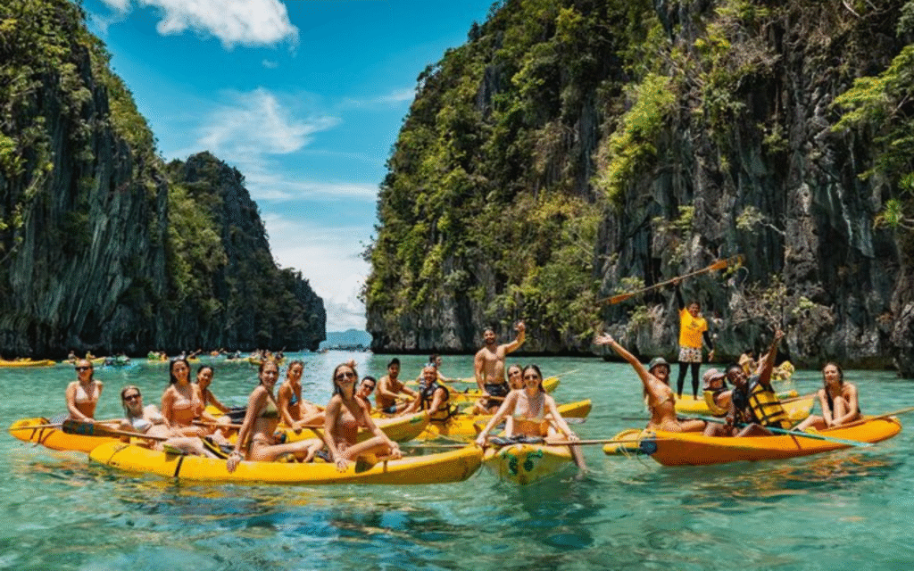 Group kayaking in el nido palawan