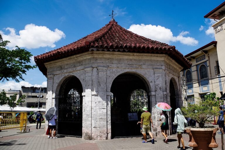 Magellan's Cross, Cebu City