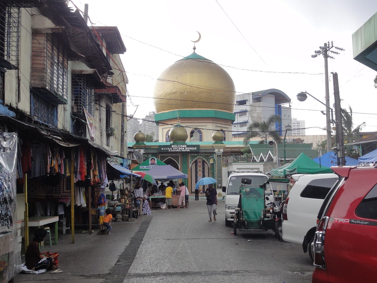 Manila Golden Mosque in Quiapo, Manila
